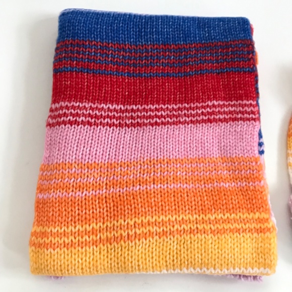 OLD NAVY Scarf and Hat Set Striped Rainbow NWT - Picture 4 of 15